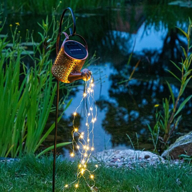 Lampa solara Stropitoare cu Led, Inaltime 80 cm, dimensiune 21x15 cm, senzor lumina