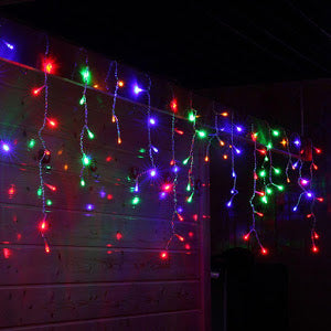 Instalatie pentru Craciun - franjuri, cu LED-uri tip turturi, 8 metri